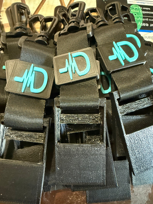 DigiClip – Digivice Belt Clip Adapter Blue Logo